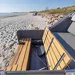 Lounge *